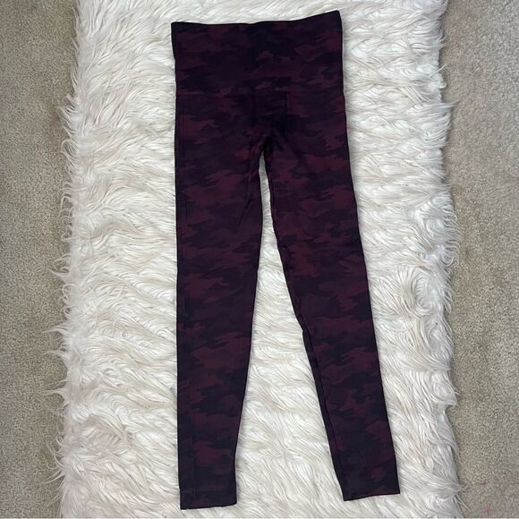 Spanx Look At Me Now High Rise Wine Camo Leggings - Picture 4 of 10